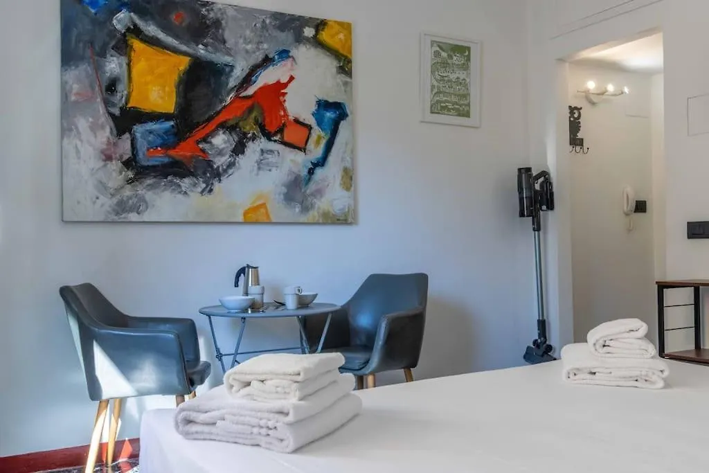 Santa Felicita Studio - Ponte Vecchio Florence Apartment