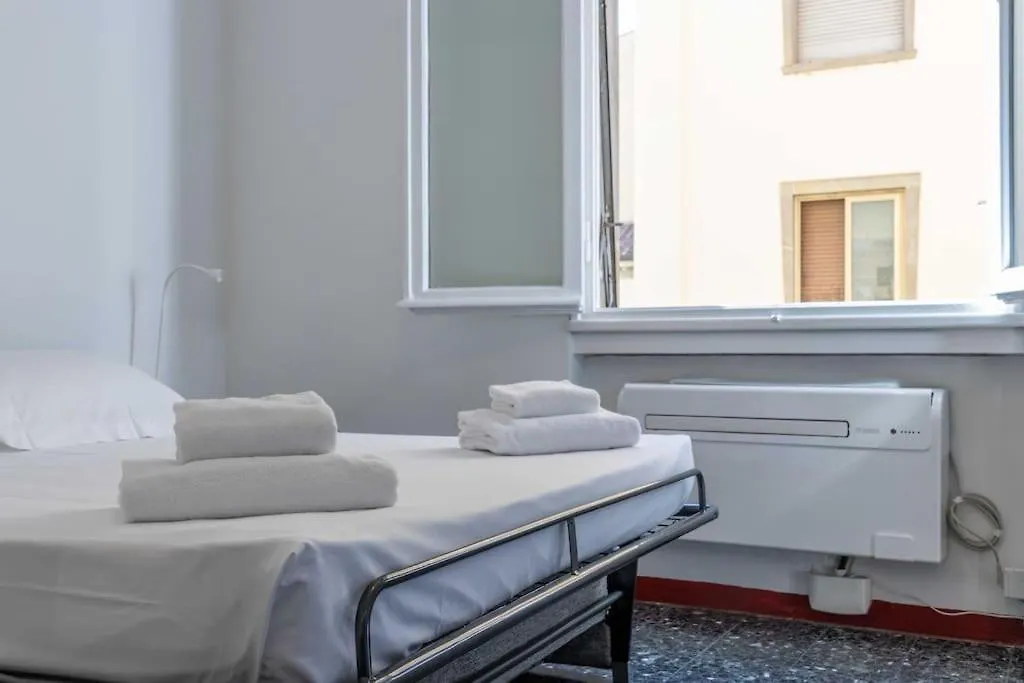 Santa Felicita Studio - Ponte Vecchio Florence Apartment