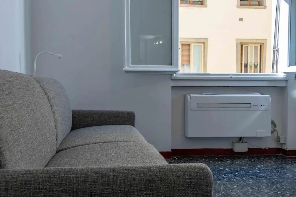Apartment Santa Felicita Studio - Ponte Vecchio Florence Italy